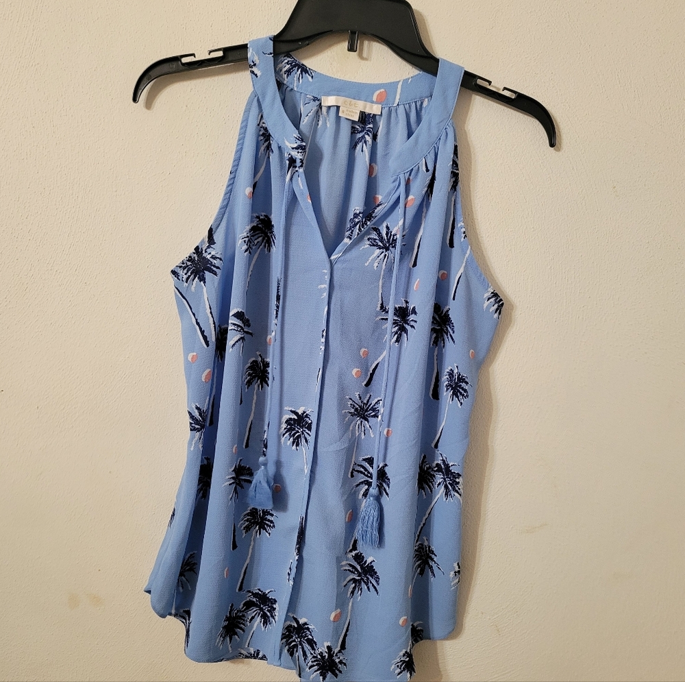 C&E Blue Palm Tree Print Sleeveless Top Light And Flowy
